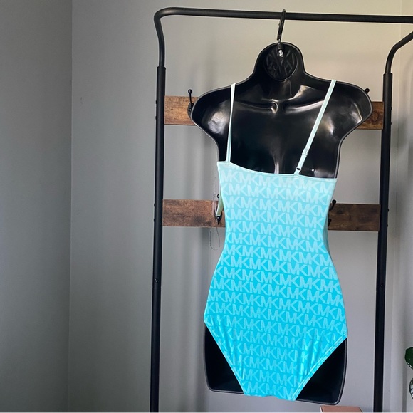 Michael Kors Ombre Logo One Shoulder One-Piece Turquoise swimsuit size 6 NEW - Picture 4 of 6